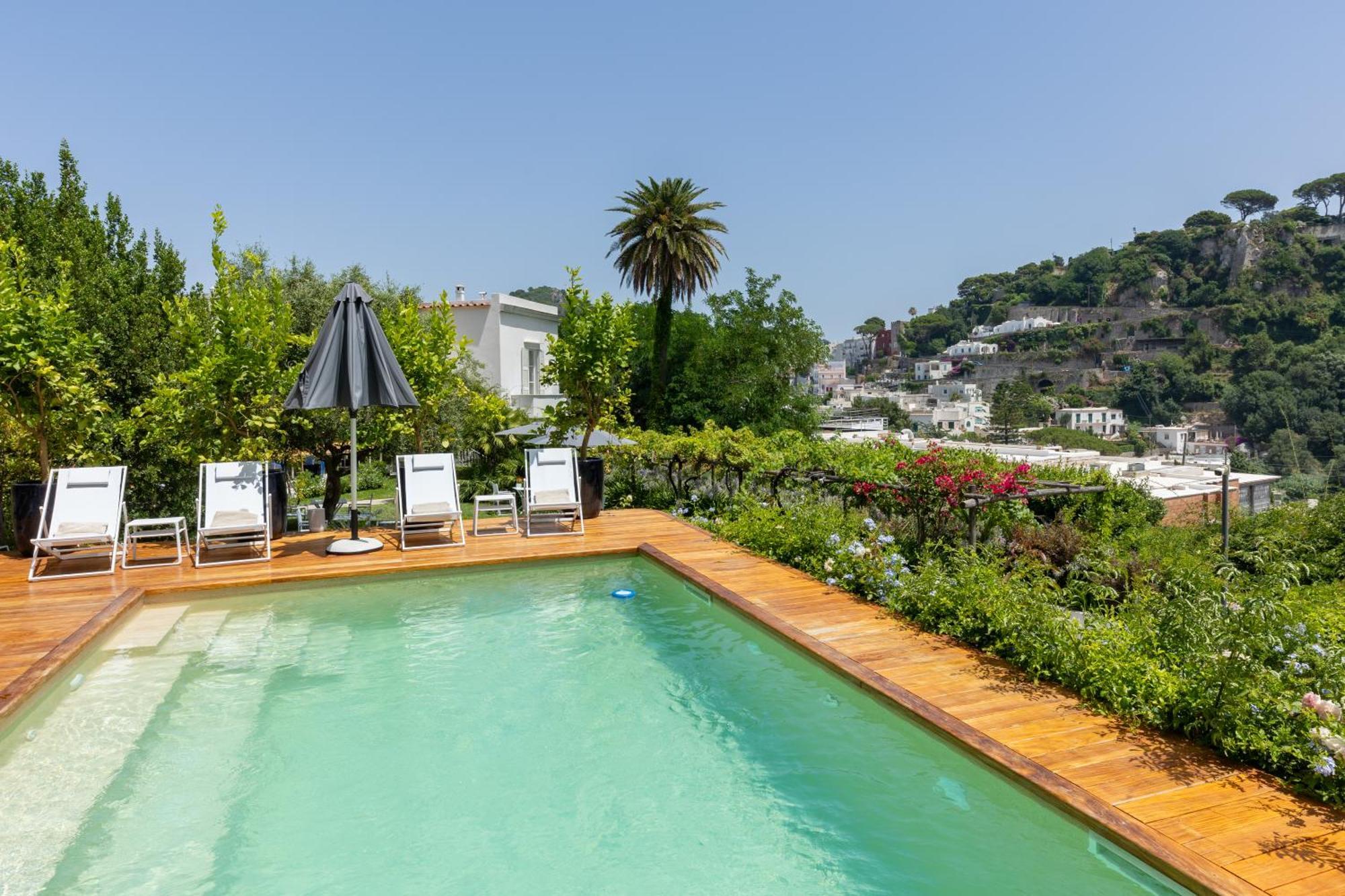 Villa La Pergola Capri Exterior photo