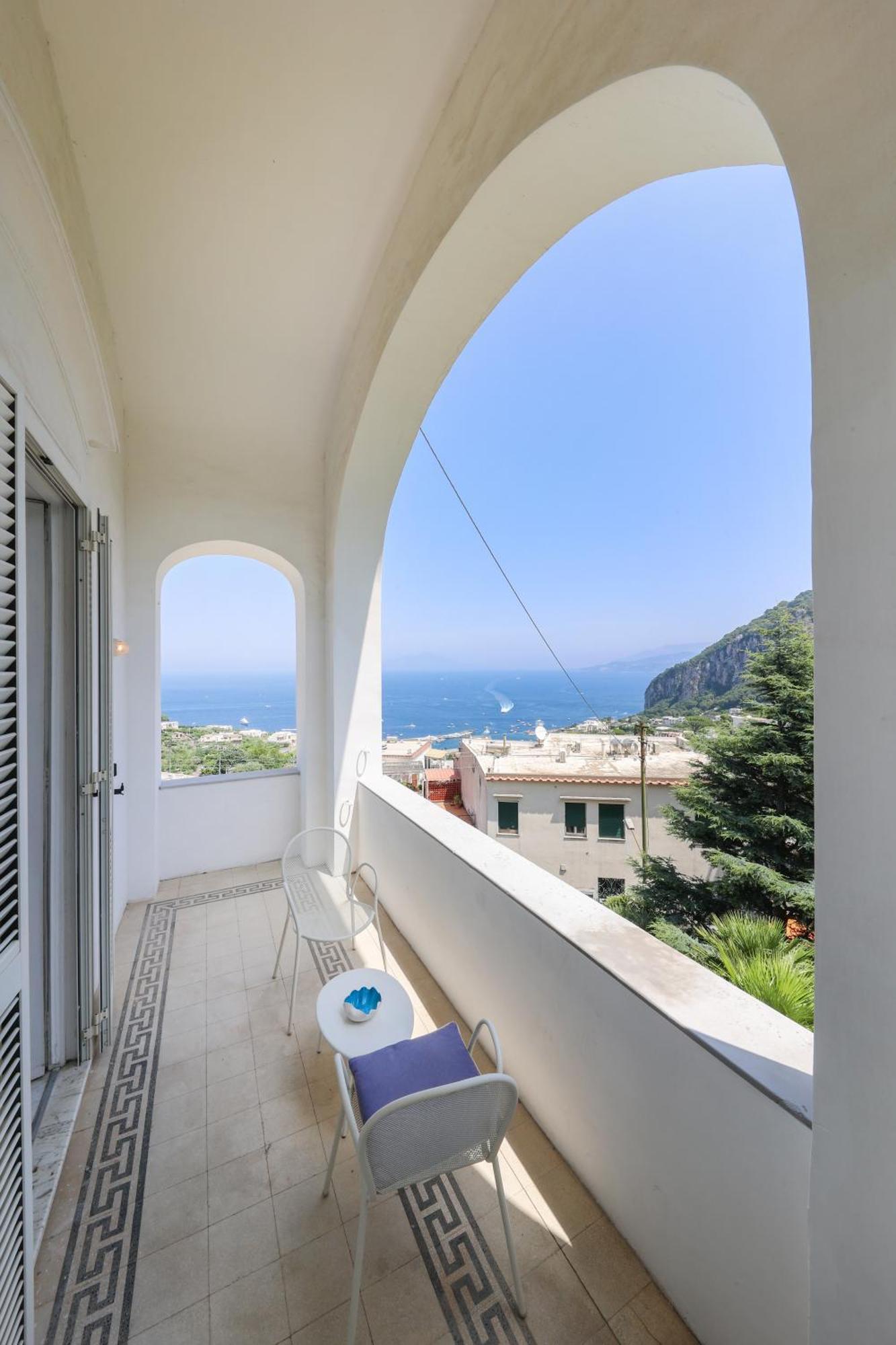 Villa La Pergola Capri Exterior photo