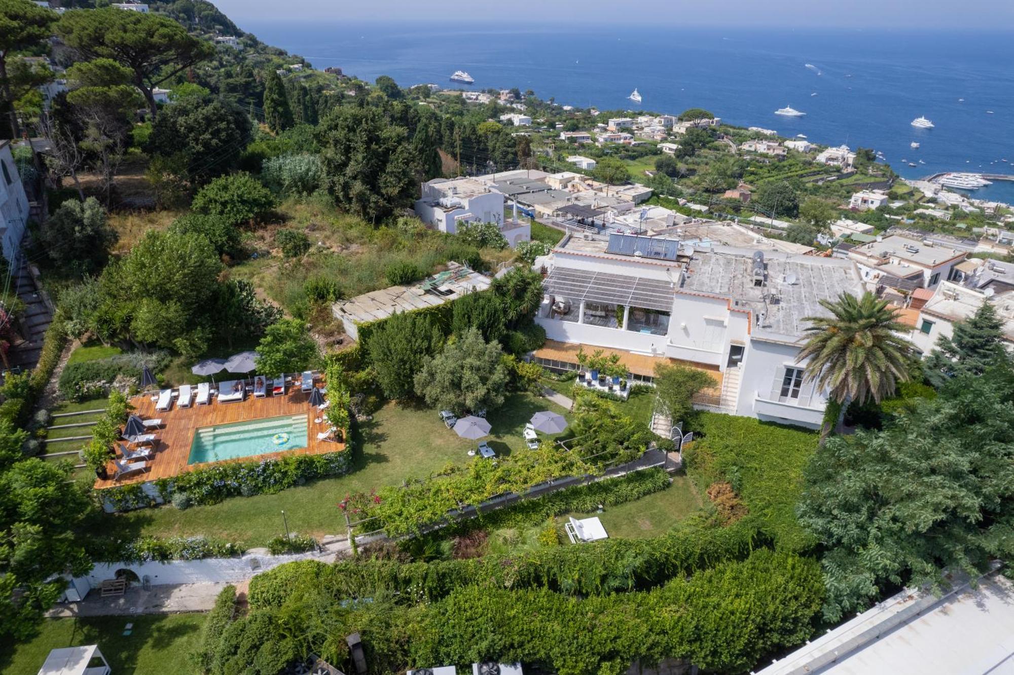 Villa La Pergola Capri Exterior photo